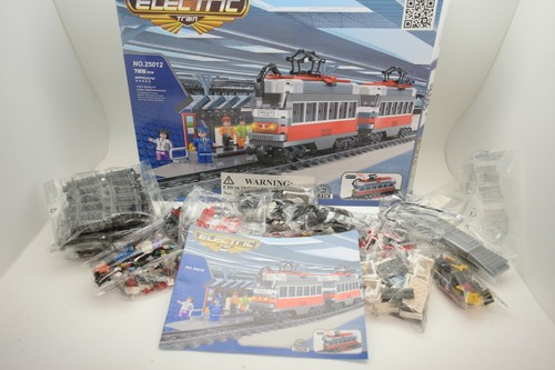 AUS25012 IMEX ELECTRIC DELUXE TRAIN SET 765 PCS BULLET PASSENGER TRAIN W/STATION - Picture 7 of 8