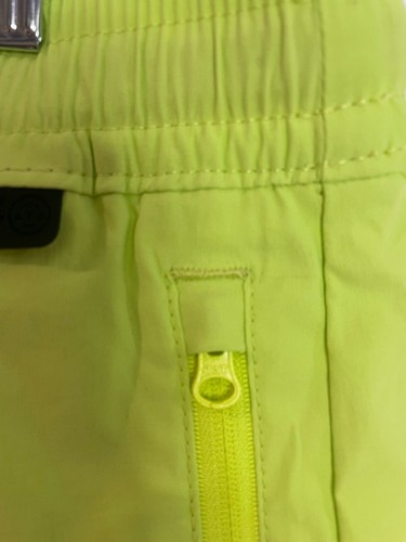 Wrangler ATG Womens Neon Green Mid-Rise Utility Shorts Extra Small - Picture 6 of 13