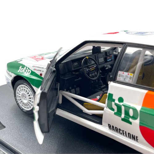 Modellino Auto Solido 1/18 Lancia Delta HF Integrale Aghini-Farnocchia #5 Ral... - Foto 6 di 7