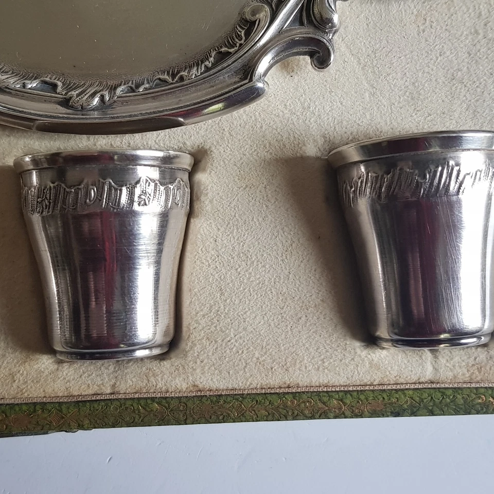JOLI COFFRET SERVICE A LIQUEUR  6 Gobelet ARGENT MASSIF MINERVE et plateau metal - Photo 4/4