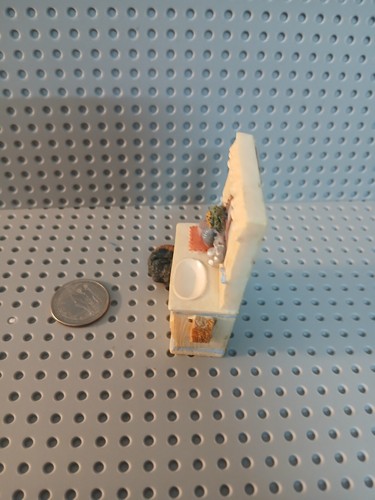 Dollhouse Miniature~ resin bathroom sink 3 1/2" - Picture 2 of 2