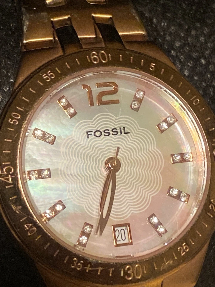 Fossil ROSE GOLD PLATED Iridescent Dial Iced Out 28MM Women’s Watch NEW Battery - Image 2 of 4