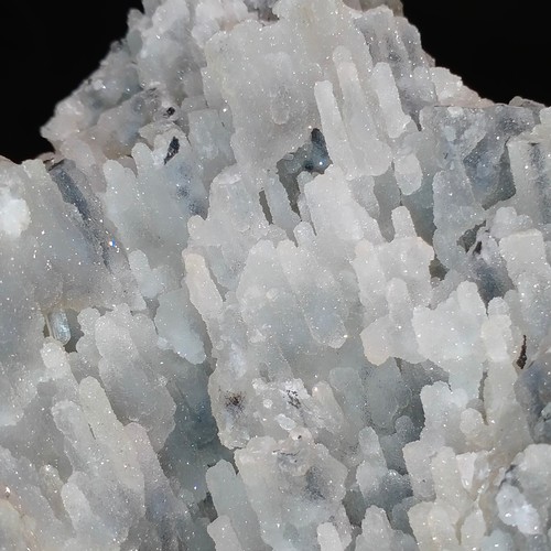 Quartz Chalcedony natural stalactite formations sparkly specimen India 0.59kg - Picture 2 of 8