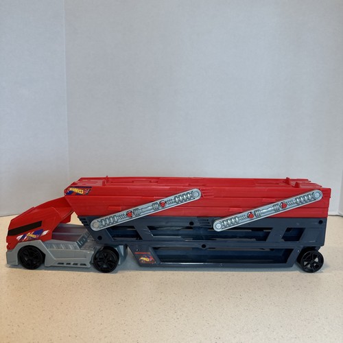 Mattel Hot Wheels Mega Hauler 2014 contiene 50 auto rosse - Foto 2 di 16