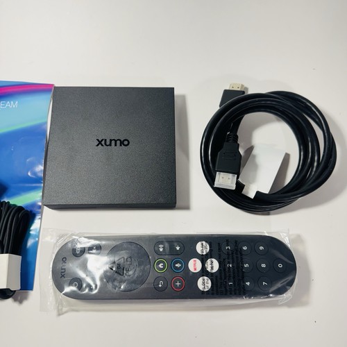Xumo Stream Box ES1 4K UHD Reproductor multimedia de transmisión Control remoto por voz y adaptador de corriente - Imagen 2 de 3