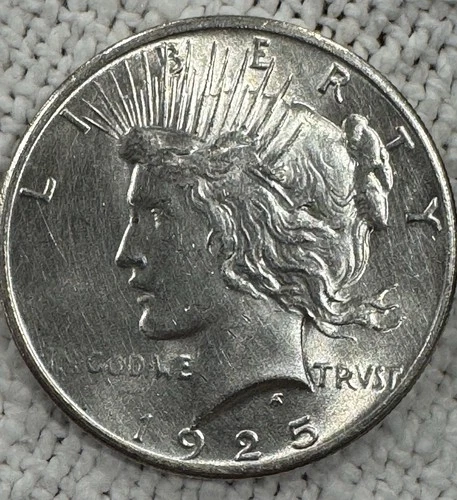 1925 SILVER PEACE 1 DOLLAR  COIN AU/MS