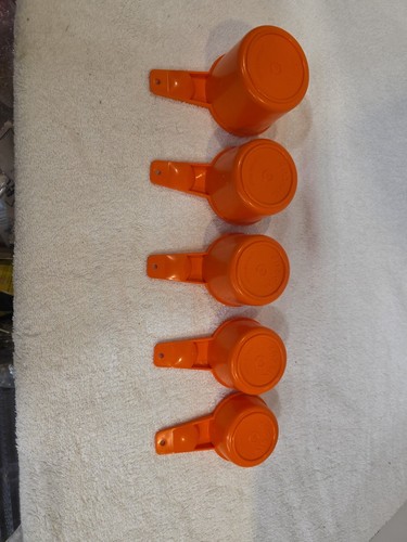 Juego de 5 tazas medidoras Tupperware naranja cosecha anidación de 1/3 taza a 1 taza  - Imagen 6 de 9