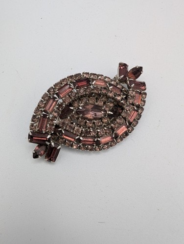 Vintage Juliana? Large Pink Runestones Brooch - Picture 6 of 13