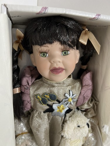 Duck House Heirloom Doll Joelle and Teddy Bear D12-7040 Green Eyes 12 in - Picture 3 of 7