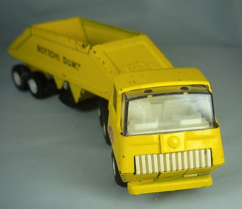 Vintage 1960s Tonka Pressed Steel Toy Bottom Dump Truck and Trailer Yellow