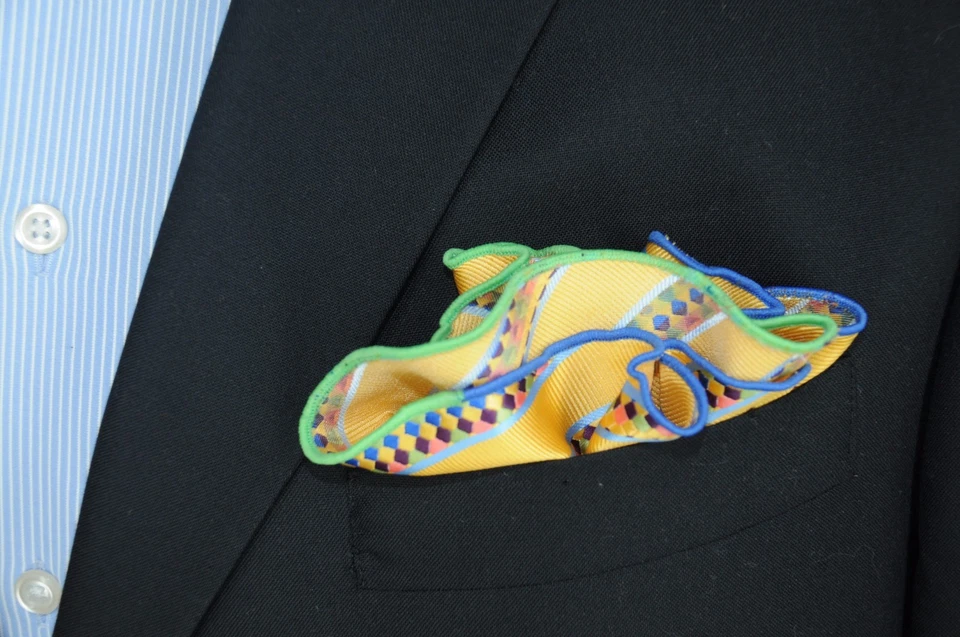 Lord R Colton Masterworks Bolsillo Amarillo Rayas Supervivencia Seda - $75 Minorista Nuevo Foto 2 de 2