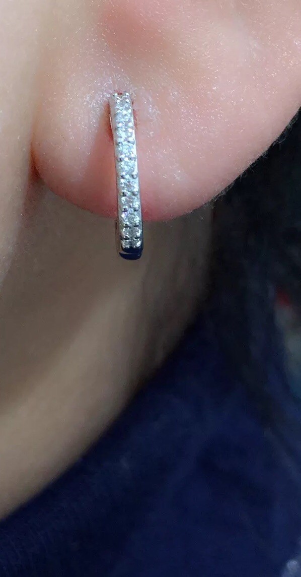 Picture 1 of 9