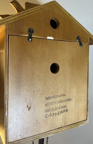 Orologio a cucù a batteria in legno The Time Co funzionante - Foto 6 di 9