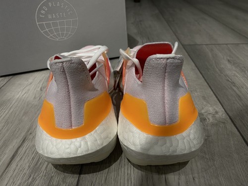 Adidas Ultraboost 22 Trainers, White & Flash Orange, UK Size 4 NEW - Picture 7 of 12