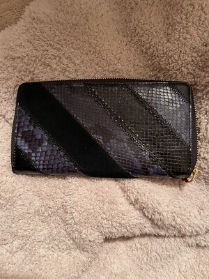 Tory Burch Gemini Link Multi Textured Zip Con Wallet Navy