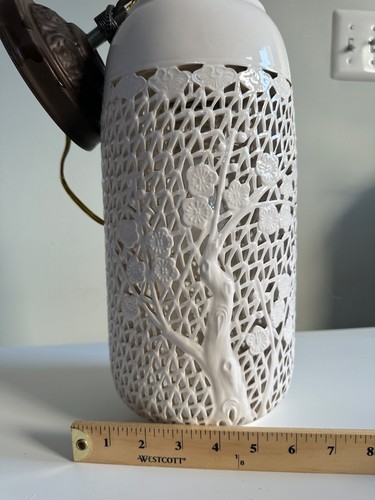 VTG Blanc de Chine White Porcelain Swag Lamp Chinoiserie Mid Century STUNNING - Picture 5 of 9