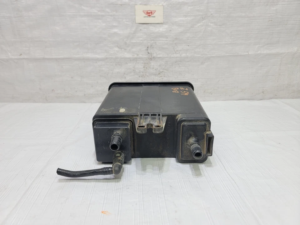 2003-2007 Hummer H2 Fuel Vapor Canister OEM 22963841 - Image 4 of 4