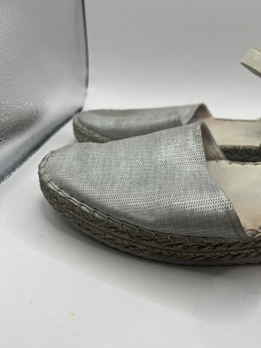 Sala Silver Leather Enclosed Round Toe Sandals Shoes Flat size 10 Buckle Close - Picture 6 of 13