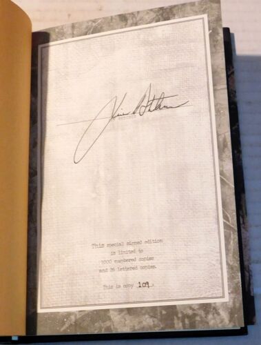 WORKING FOR BIGFOOT Stories From the Dresden Files LTD ED. SIGNED by JIM BUTCHER - Picture 2 of 5