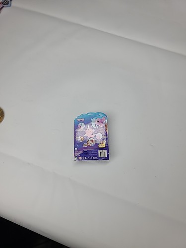 Zuru 5 Surprise TOY Mini Brands-Fingerlings Narwhal #063 - Picture 3 of 3