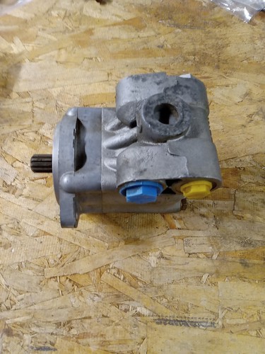 TRW PS221615R10100 Power Steering Pump TRW
