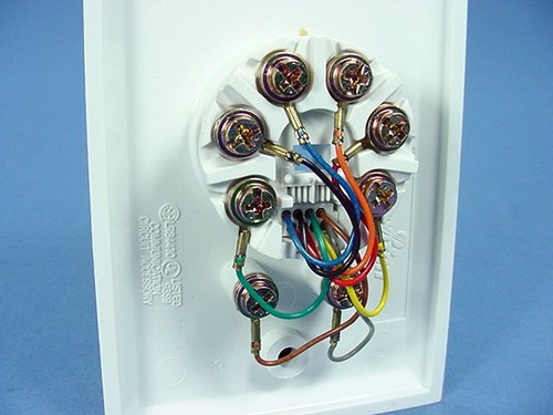 Leviton White Telephone 8-Wire RJ-45 Type 625B4 Phone Jack Wall Plate 4625B-48W - Afbeelding 4 van 5