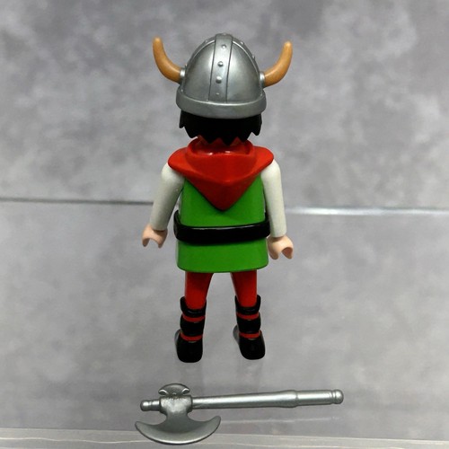 Playmobil Young Viking & Ax - Picture 3 of 4