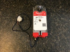 HONEYWELL LENNOX DAMPER MOTOR 56M8101 NEMA2 24V VOLTS 14 VA 50/60HZ MS7110K2006