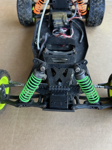 Vintage Team Losi XX 2 WD Buggy - Picture 5 of 10