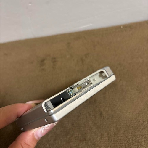 Sony MZ‑E620 MD Walkman Silver Portable MiniDisc Player MDLP Used Japan Tested - Picture 6 of 6