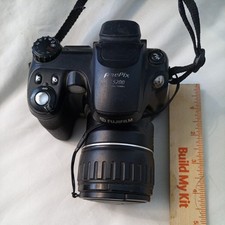 Fujifilm Finepix S5200 5.1MP Digital Camera 10x Optical Zoom - Tested  Working 