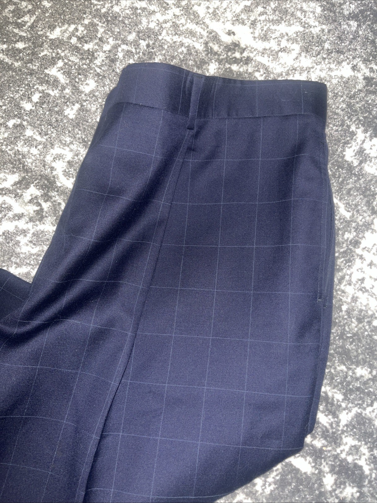 Picture 1 of 3