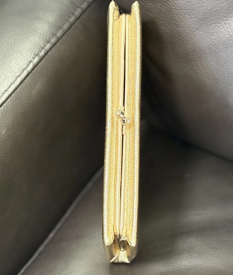 Cartera sin asas vintage años 50 60 marco acrílico dorado metálico con cadena escondida Foto 3 de 4