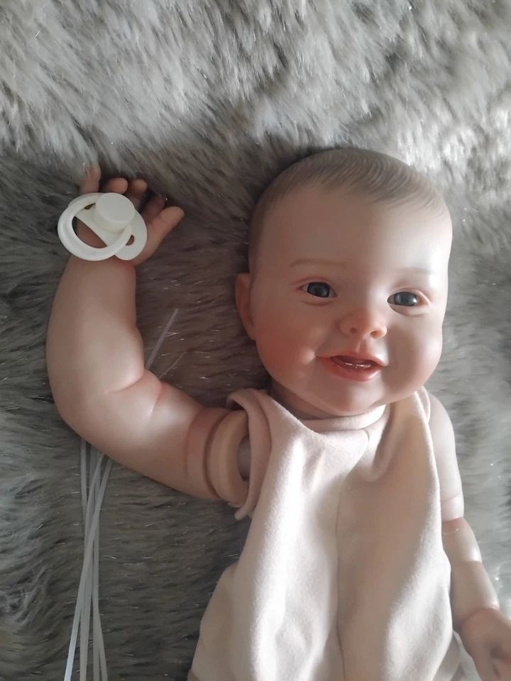 kit bébé reborn peint - Photo 4/4