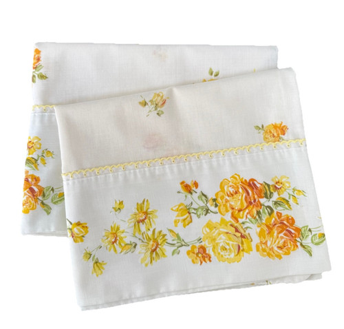 Vintage Morgan Jones USA Floral Set 2 Pillowcases King Size Crochet Lace Trim - Picture 1 of 5