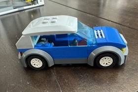 Lego 4207 City Garage 100% Complete With All Minifigs, Accessories, And Manuals