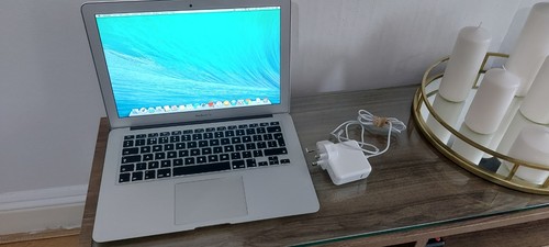 Laptop Apple MacBook 6,2 / i5-4250U / 4GB Ram / 128GB SSD / 13" *USADA* - Imagen 1 de 14