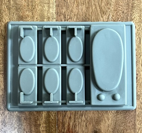 Lot Of 7 STAR WARS Silicone Ice Trays Baking Molds Chocolate Jello Candy Mold - Picture 13 of 17