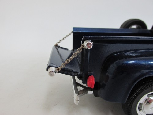 MIRA 1956 Ford F100 Pick up Escala blue 1:18 scale. Very good+ - Picture 8 of 8