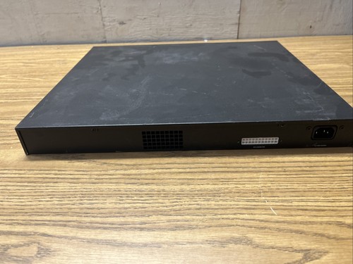 LUXUL XMS-7048P 52 Port PoE Gigabit Switch - Picture 4 of 7