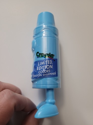 Crayola Limited Edition Retired 2025 - Crayon Sharpener - Blizz -Blizzard Blue - Picture 3 of 4