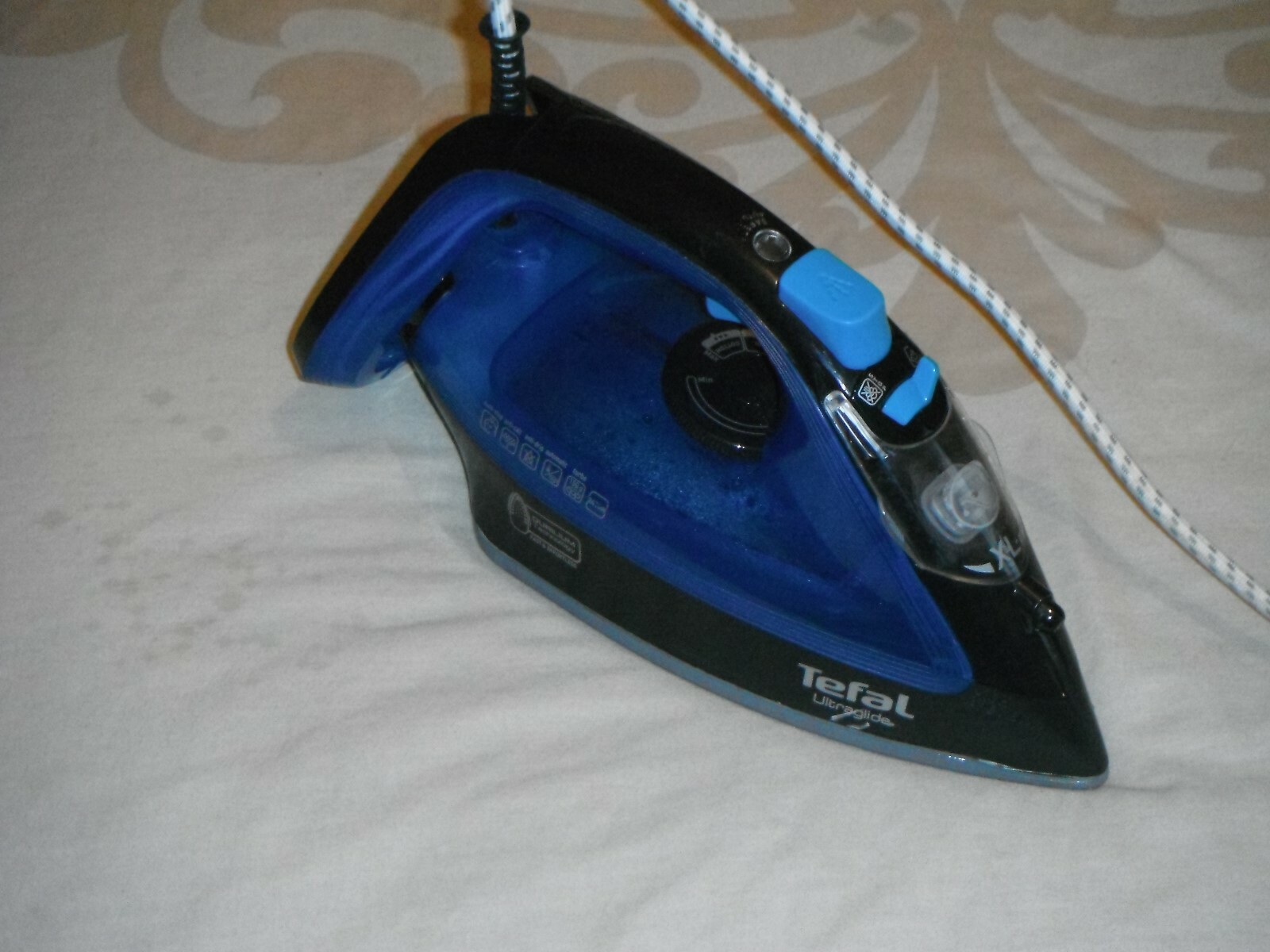 tefal fv4040 ultraglide steam iron