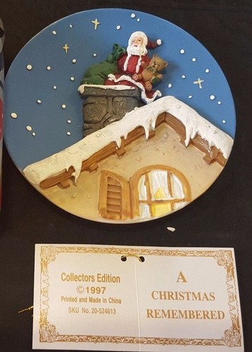 1997 A CHRISTMAS REMEMBERED Decorative 5" SANTA on Chimney Plate 1997 A CHRISTMAS REMEMBERED Decorative 5" SANTA on Chimney Plate