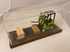 Clark Fork Lift Model Truck. Die cast Metal 1/25 Scale ERTL. in BOX