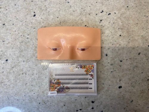 Anfänger weiche Silikon Schaufensterpuppe Gesicht Augen Make-up Übungsbrett mit Wimpern - Bild 1 von 4