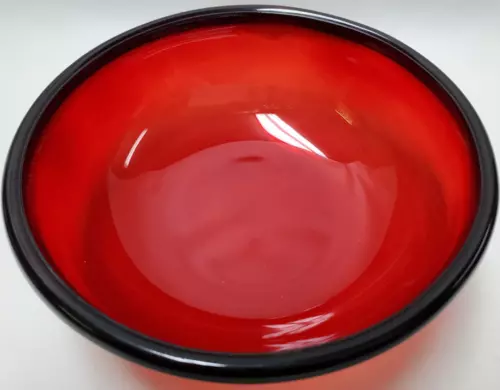 6" Vintage Arcoroc France Ruby Red Glass Salad/Mixing/Serving Bowl. Excellent