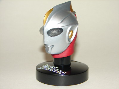 Ultraman Cosmos Eclipse Mode Light Up Head (Mask) Figure