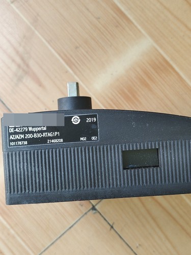 new AZ/AZM 200-B30-RTAG1P1 by DHL or Fedex/ - Afbeelding 2 van 2