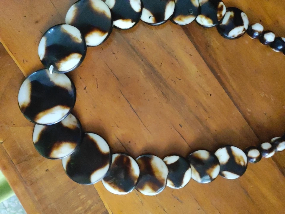 Collana Vintage In Bachelite Finto Osso - Immagine 4 di 4