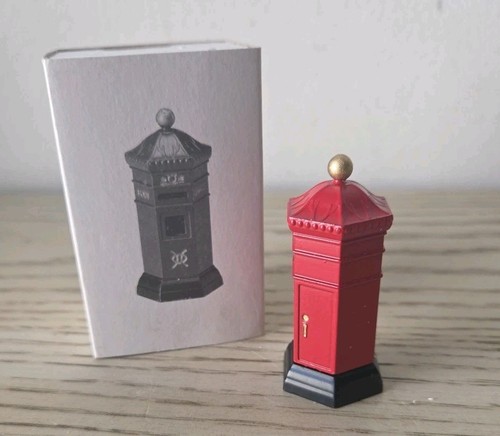 Dept 56 ~English Post Box Heritage Village Collection Accessory  5805-0 Mail Box - Picture 2 of 3